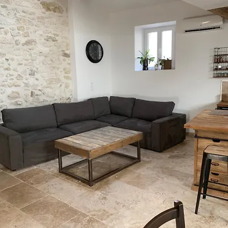 Grand Apartment